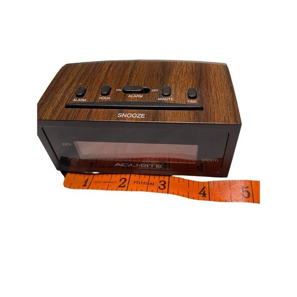 AcuRite Digital Alarm Clock Wood Grain LED Red Display Model 47567 Vintage - Picture 13 of 15